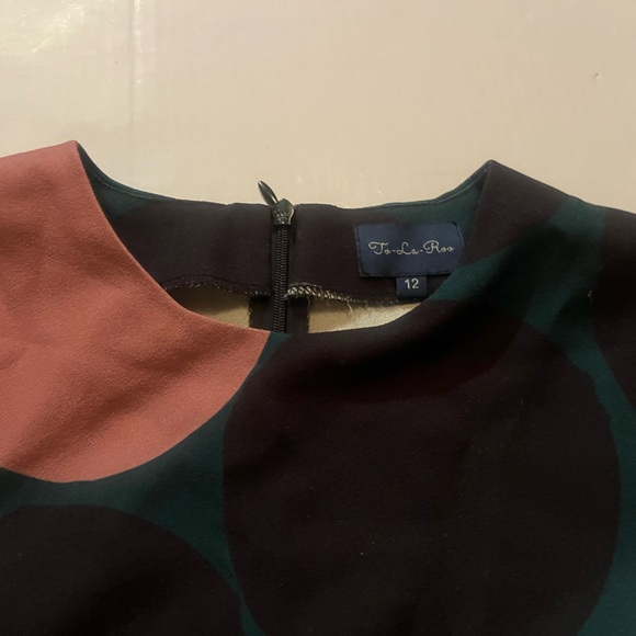 To La Roo feathered top - Picture 6 of 7